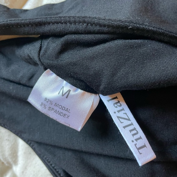 Brand New Viral Black Amazon Tank Top, Size Medium - Picture 7 of 7